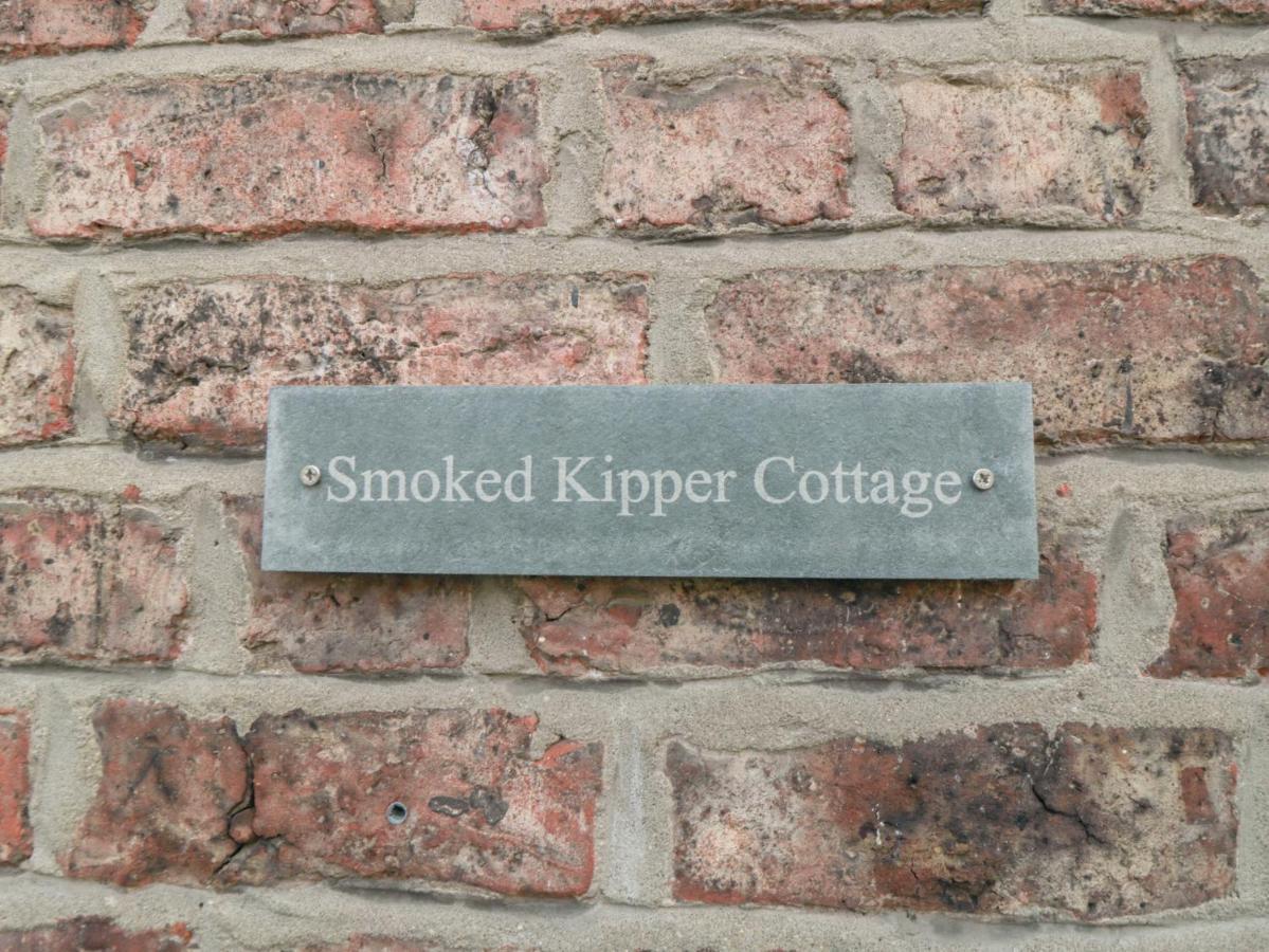 Smoked Kipper Cottage Whitby Esterno foto